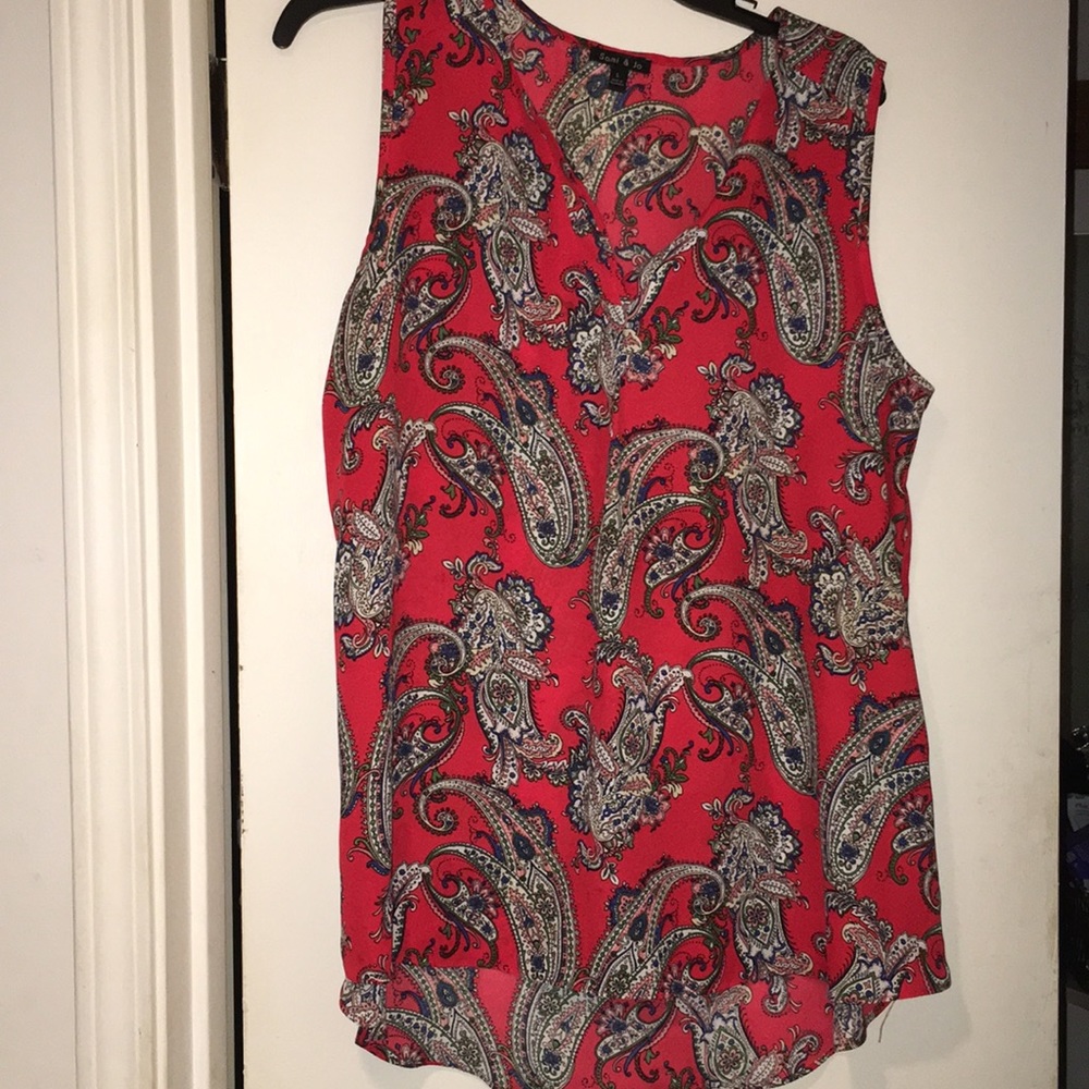 Red multicolored top